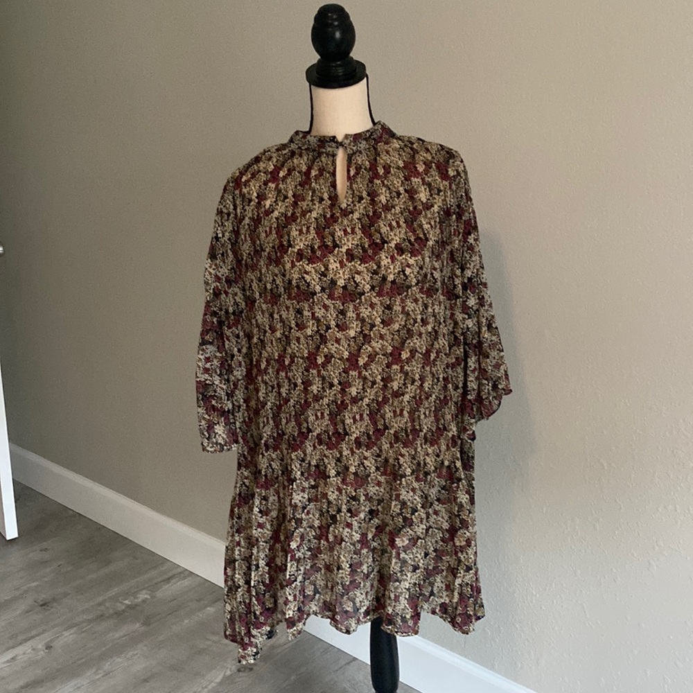 Zara super flowy floral tunic…Can be worn by larger sizes!!